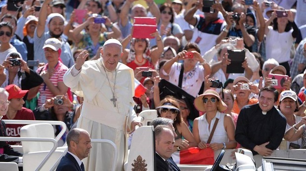 Los cristianos predican a Jesús vivo