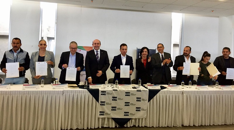 México Evalúa y 9 alcaldes de Jalisco firman comprimoso