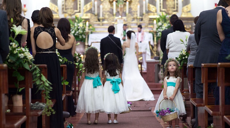 ¿Puede haber matrimonio sin fe? El Padre Mario Arroyo loduda, basándose en el documento pontificio “La reciprocidad entre fe y sacramentos en la economía sacramental”.