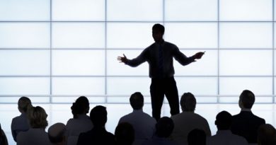Saber-Dejarse-Decir es una cualidad esencial del político