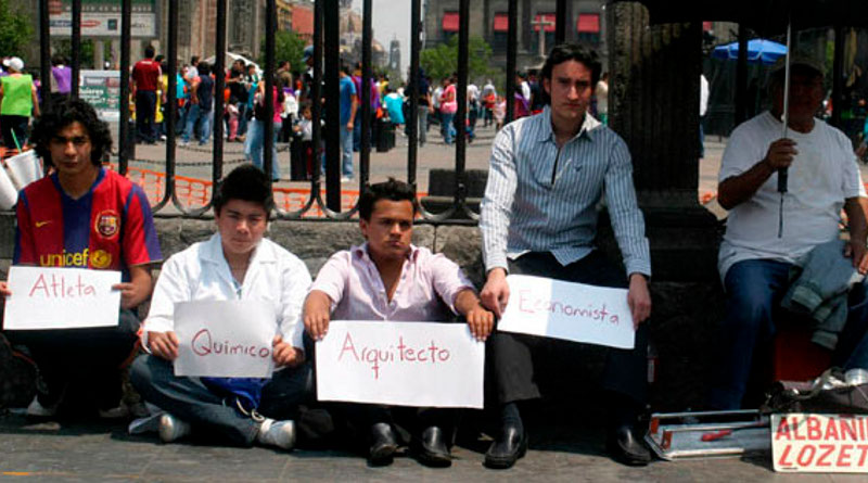 La pérdida de 555 mil 247 puestos de trabajo formales registrados en abril es apenas la punta del iceberg, advierte el IPL.