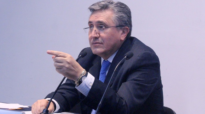 Mtro. Luis Raúl González Pérez, Coordinador del PUDH de la UNAM, explica el objetivo del Foro “Derechos Humanos, Covid-19 y la Nueva Normalidad”.