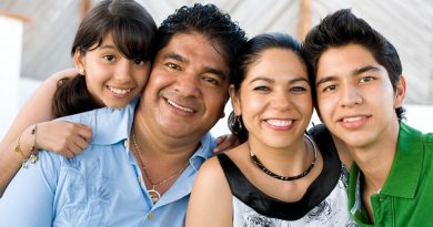 Hoy en día en que la institución de la familia está sometida a continuos ataques, es necesario difundirla y promoverla.