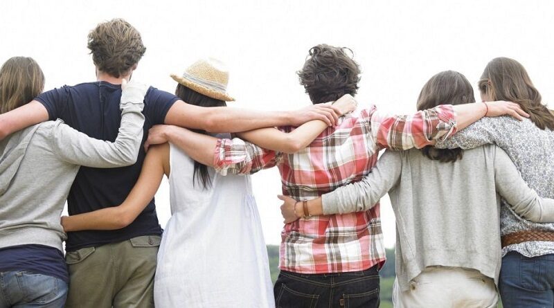 ¿Qué es la esperanza? La esperanza es la positiva apertura hacia el futuro que está impregnada por el deseo de alcanzar los bienes anhelados y la ilusión por lograrlos.