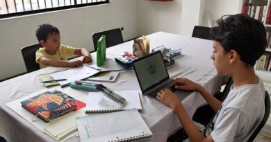 En el marco del Día Internacional de la Educación, la organización Educación con Rumbo demanda al gobierno atender la grave deserción escolar en México.