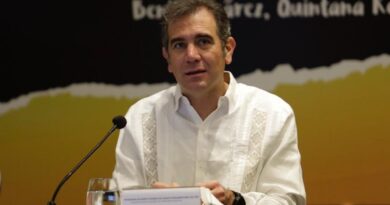 Aclara el Consejero Presidente del INE, Lorenzo Córdova, que las reuniones de la autoridad electoral con militantes, funcionarios y dirigentes de todas las fuerzas políticas son parte de la normalidad política del país.