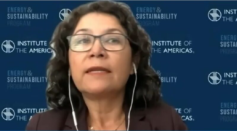 Expertos del Mexico Institute, México Evalúa y Baker Institute coincidieron en que la reforma energética propuesta por el Ejecutivo aumentaría el costo de la generación de electricidad, mermaría la calidad del servicio, ahuyentaría la inversión y quebraría al erario, además de frenar el desarrollo económico de México.