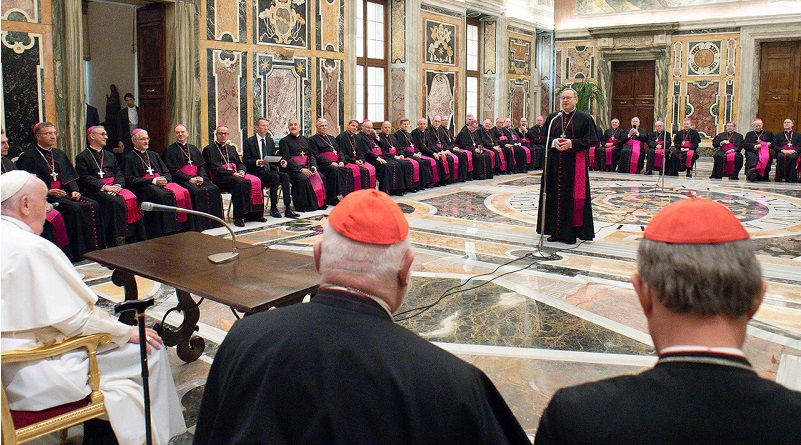 Tras su visita ad limina al Papa, los obispos alemanes sin duda dirán que el Papa les da la razón en todo, aunque el Papa haya dicho hace unos días, de nuevo, que ya hay una Iglesia protestante en Alemania y no hace falta otra.